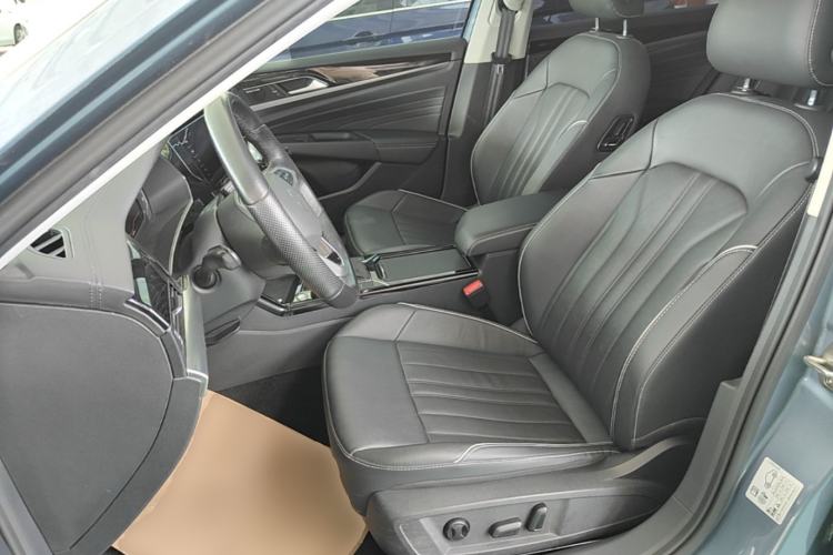 Used Volkswagen Passat 2022 330TSI Starry Elite Edition Custom Version Left Front Seat