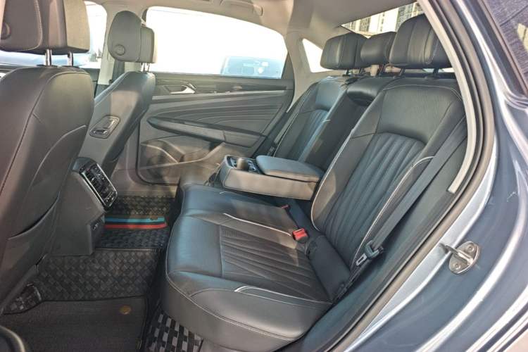 Used Volkswagen Passat 2022 330TSI Starry Luxury Edition Left Rear Seat