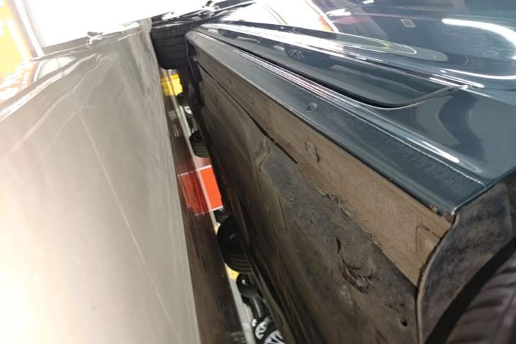 Used Volkswagen Passat 2022 330TSI Starry Elite Edition Left Side Sill