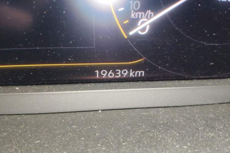 Used Volkswagen Passat 2022 330TSI Elite Edition Odometer Close Up