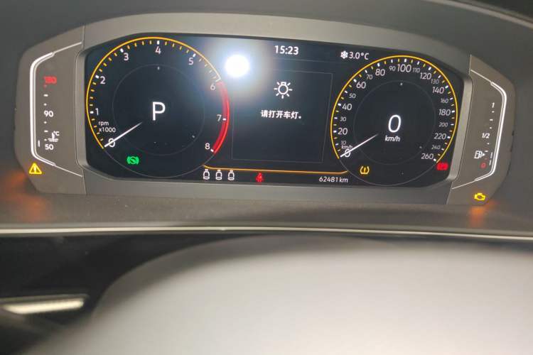 Used Volkswagen Passat 2022 330TSI Elite Edition Odometer Close Up