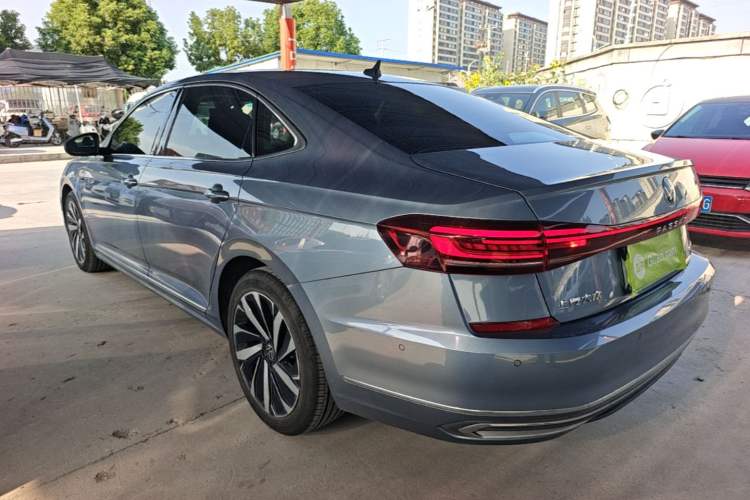 Used Volkswagen Passat 2022 330TSI Starry Luxury Edition Rear Left 45 Deg