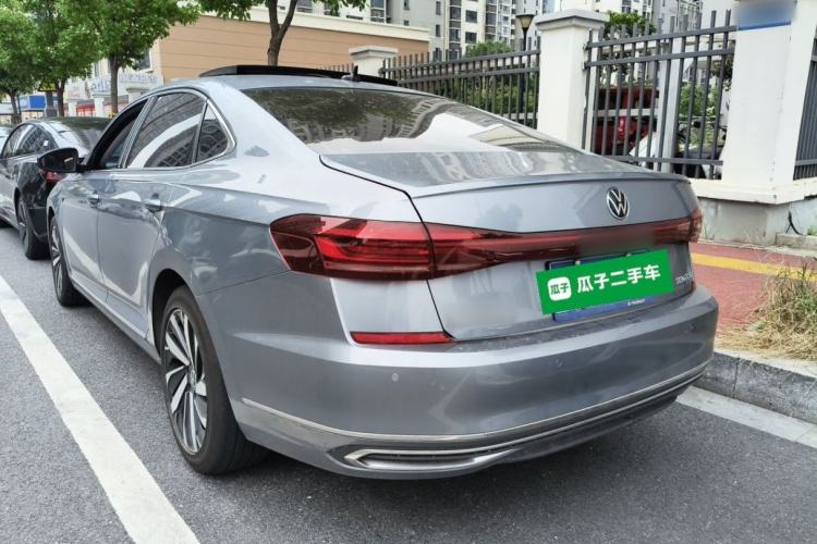 Used Volkswagen Passat 2022 330TSI Starry Elite Edition Rear Left 45 Deg