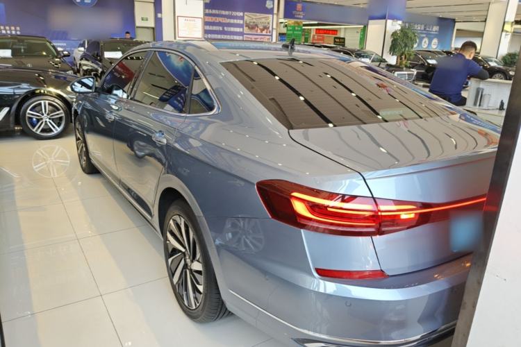 Used Volkswagen Passat 2022 330TSI Luxury Edition Rear Left 45 Deg