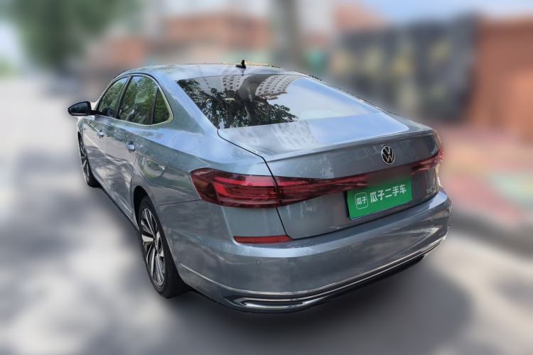 Used Volkswagen Passat 2022 330TSI Starry Luxury Edition Rear Left 45 Deg