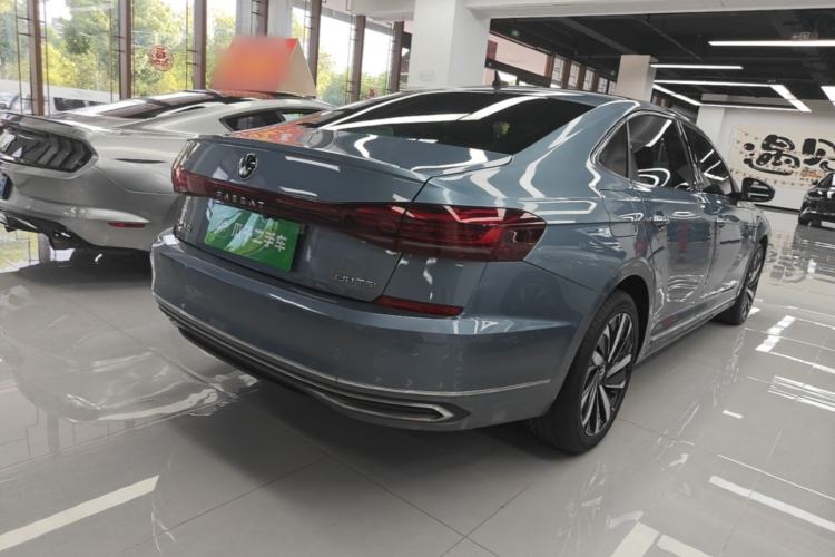 Used Volkswagen Passat 2022 330TSI Luxury Edition Rear Right 45 Deg