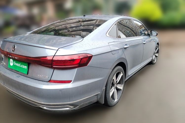 Used Volkswagen Passat 2022 330TSI Starry Luxury Edition Rear Right 45 Deg