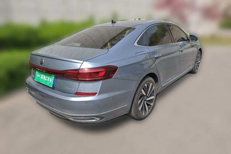 Used Volkswagen Passat 2022 330TSI Starry Luxury Edition Rear Right 45 Deg