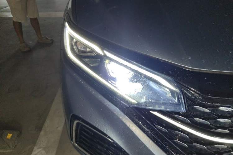 Used Volkswagen Passat 2022 330TSI Starry Luxury Edition Right Front Headlight