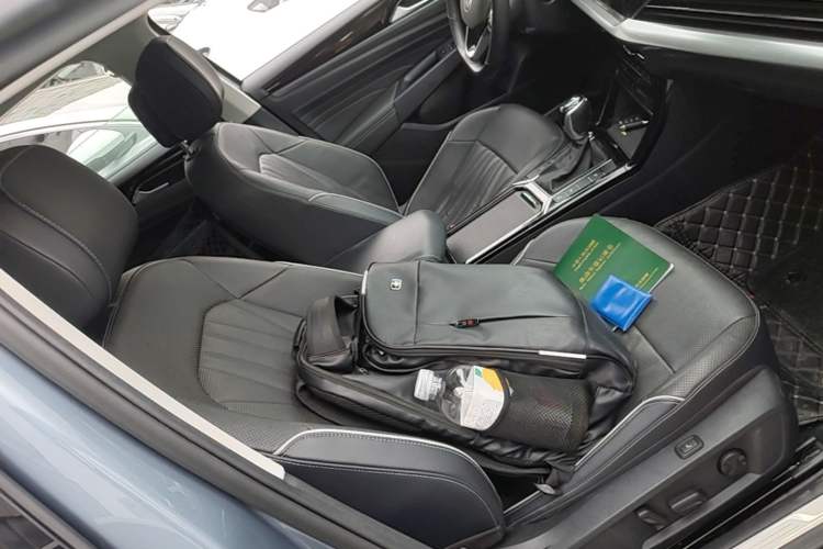 Used Volkswagen Passat 2022 330TSI Luxury Edition Right Front Seat