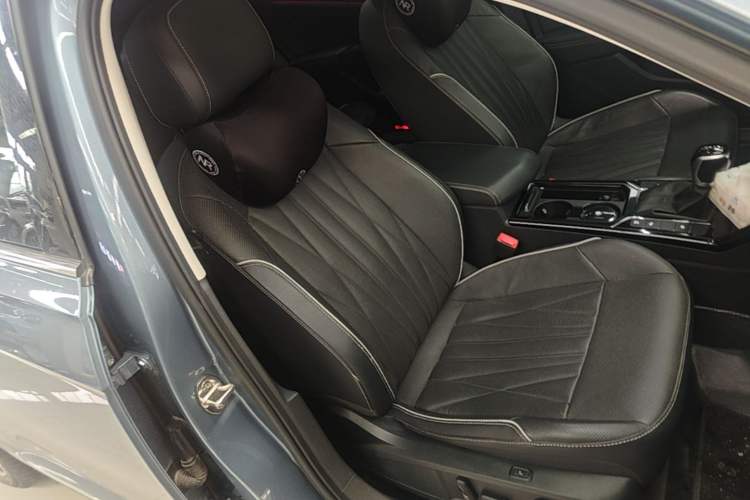 Used Volkswagen Passat 2022 330TSI Starry Luxury Edition Right Front Seat