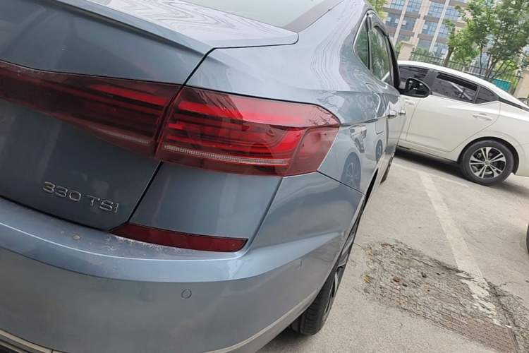 Used Volkswagen Passat 2022 330TSI Luxury Edition Right Rear Taillight