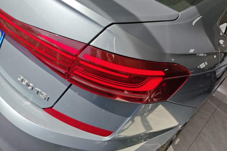 Used Volkswagen Passat 2022 330TSI Starry Elite Edition Right Rear Taillight