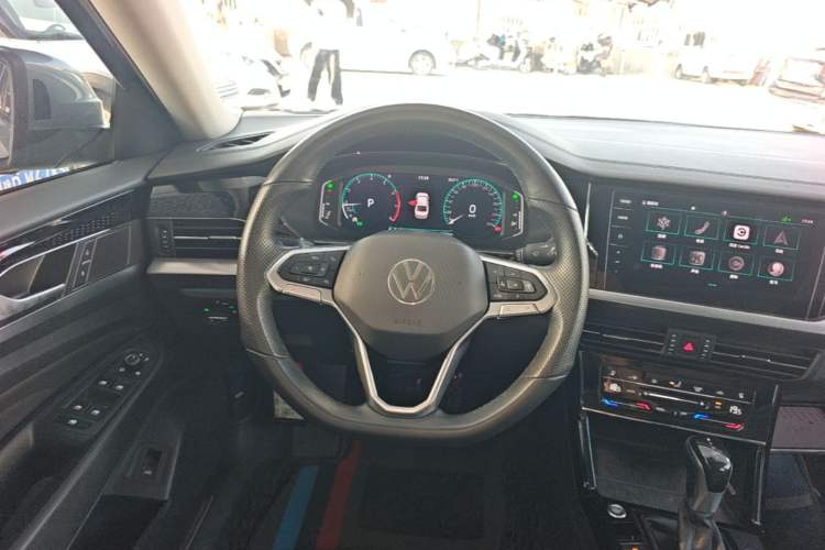 Used Volkswagen Passat 2022 330TSI Starry Luxury Edition Steering Wheel