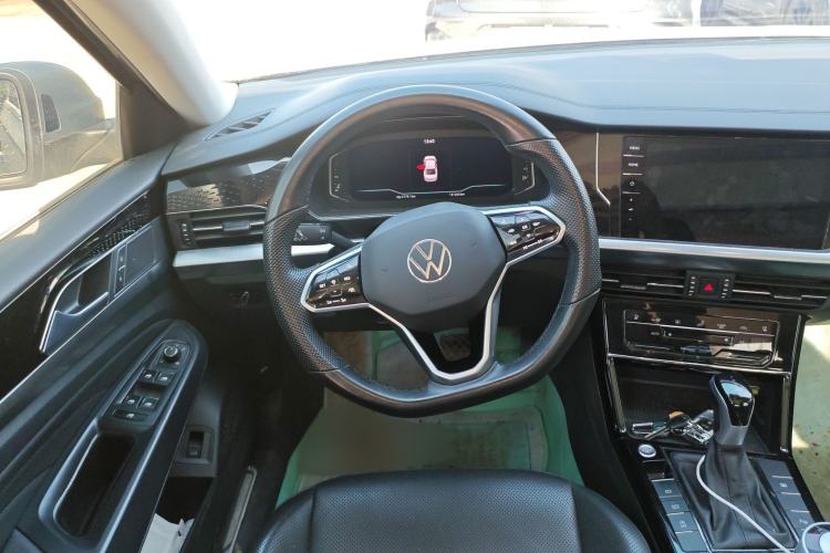 Used Volkswagen Passat 2022 330TSI Luxury Edition Steering Wheel