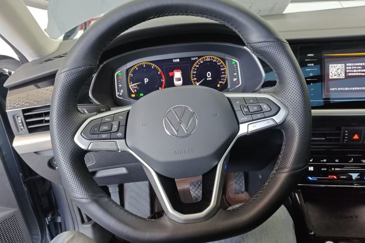 Used Volkswagen Passat 2022 330TSI Starry Elite Edition Steering Wheel