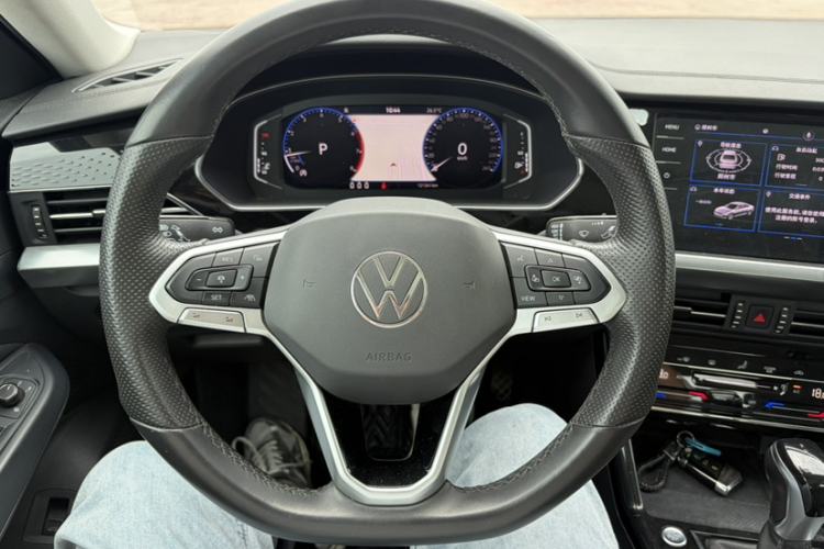Used Volkswagen Passat 2022 330TSI Starry Luxury Edition Steering Wheel