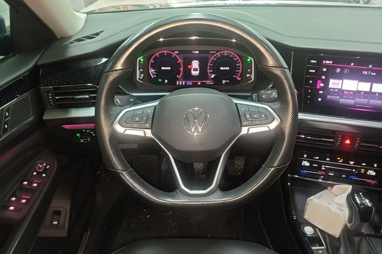Used Volkswagen Passat 2022 330TSI Starry Luxury Edition Steering Wheel