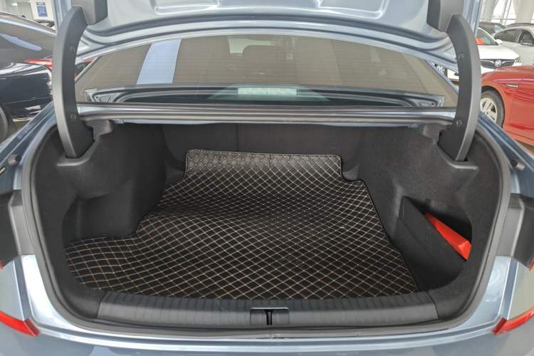 Used Volkswagen Passat 2022 330TSI Luxury Edition Trunk