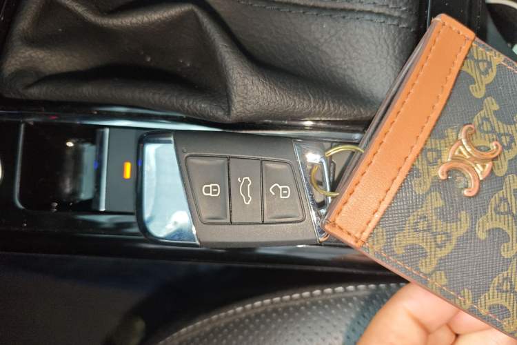 Used Volkswagen Passat 2022 330TSI Starry Luxury Edition Vehicle Key