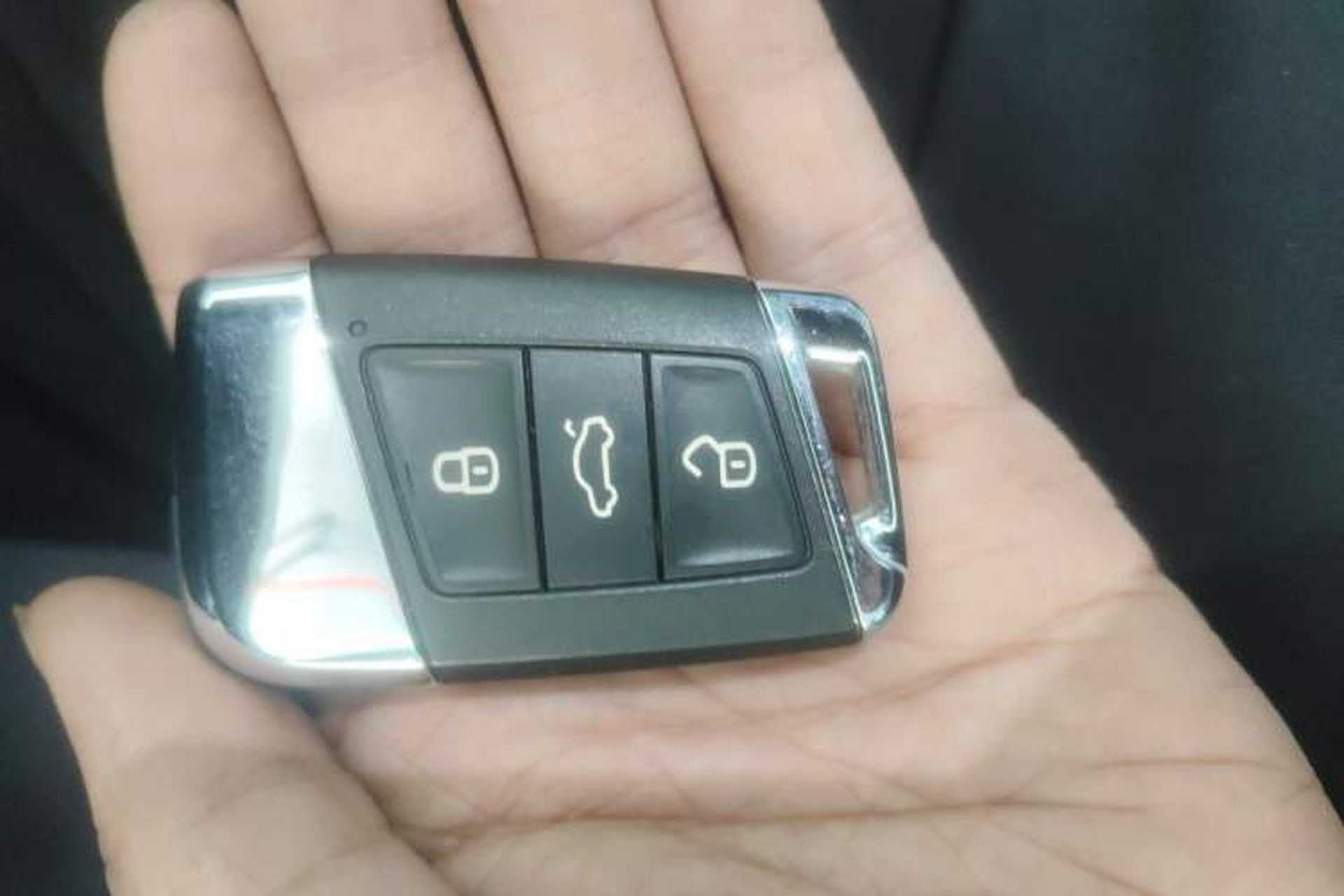 Used Volkswagen Passat 2022 330TSI Elite Edition Vehicle Key