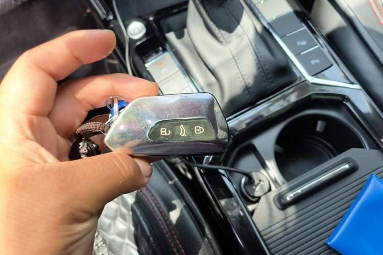 Used Volkswagen Passat 2022 330TSI Starry Luxury Edition Vehicle Key
