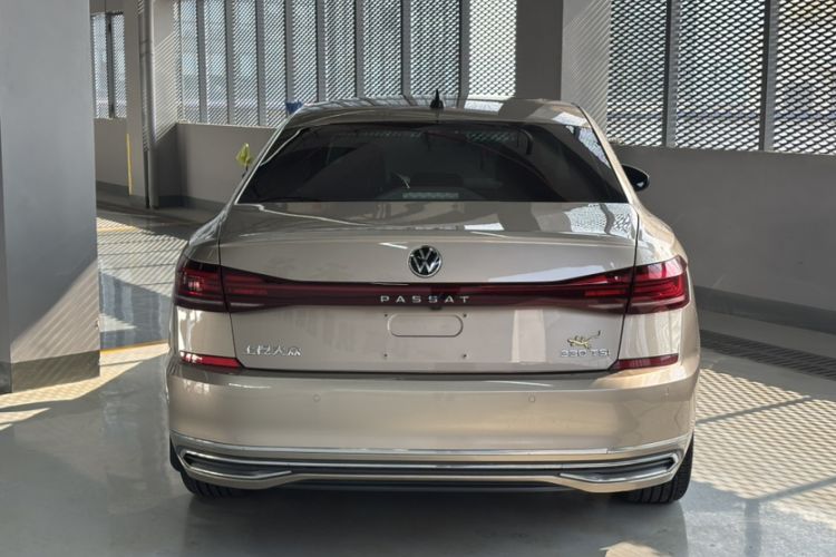 Used Volkswagen Passat 2022 330TSI Elite Edition Custom Version Exterior 7