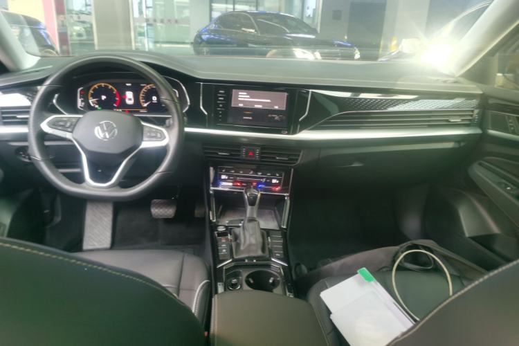 Used Volkswagen Passat 2022 330TSI Elite Edition Custom Version Interior 2