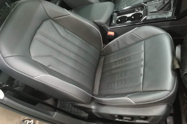 Used Volkswagen Passat 2022 330TSI Starry Elite Edition Right Front Seat