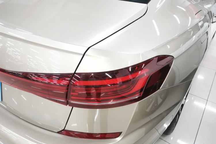 Used Volkswagen Passat 2022 330TSI Starry Elite Edition Right Rear Taillight