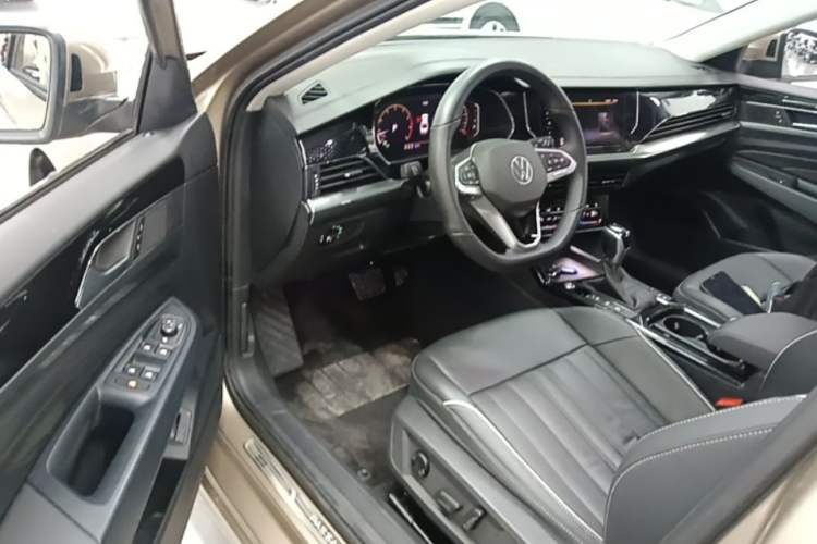 Used Volkswagen Passat 2022 330TSI Starry Elite Edition Driver Seat