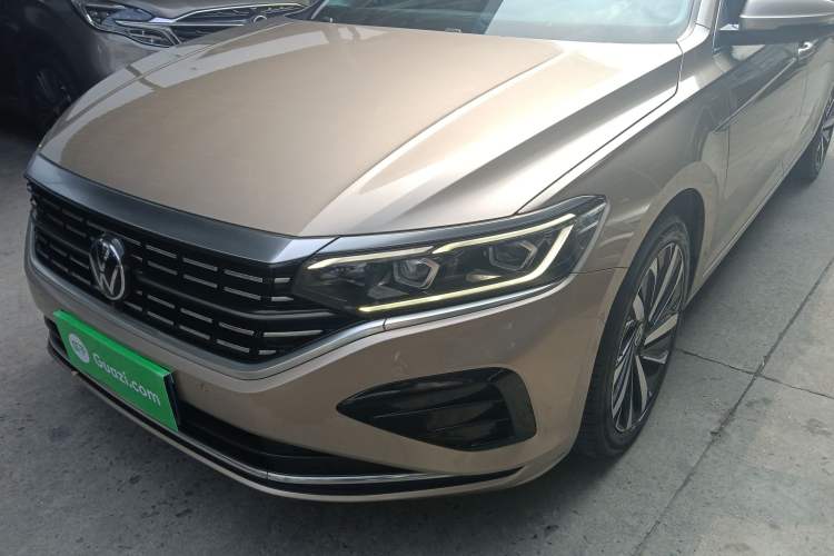 Used Volkswagen Passat 2022 330TSI Luxury Edition Left Front Headlight