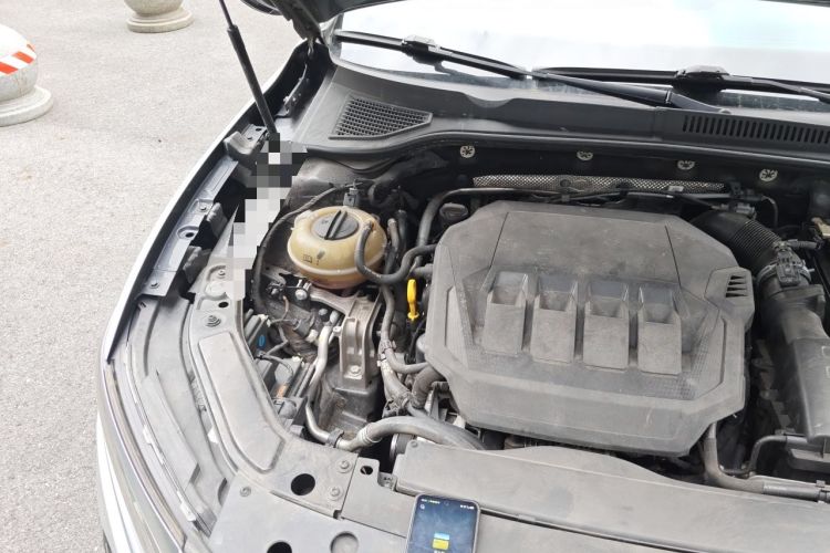 Used Volkswagen Passat 2022 330TSI Luxury Edition Engine Bay Right