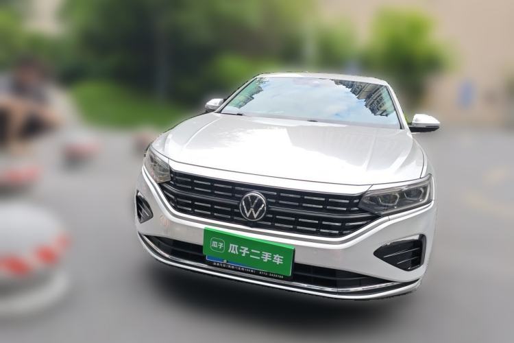 Used Volkswagen Passat 2022 330TSI Luxury Edition Front