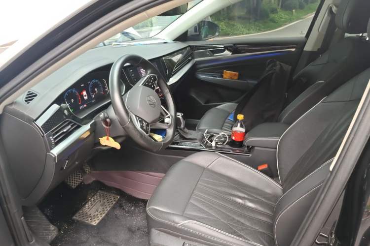 Used Volkswagen Passat 2022 330TSI Luxury Edition Left Front Seat