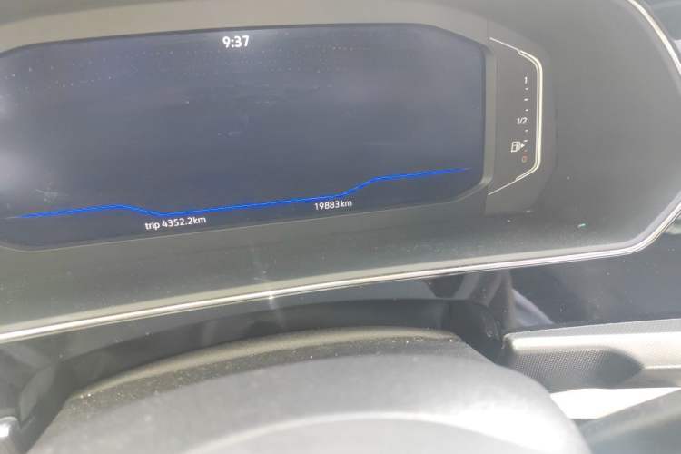 Used Volkswagen Passat 2022 330TSI Starry Luxury Edition Odometer Close Up
