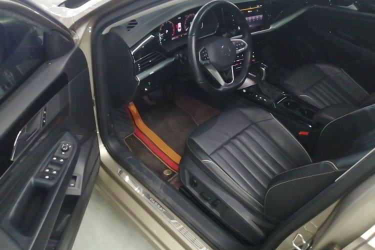 Used Volkswagen Passat 2022 330TSI Starry Elite Edition Driver Seat