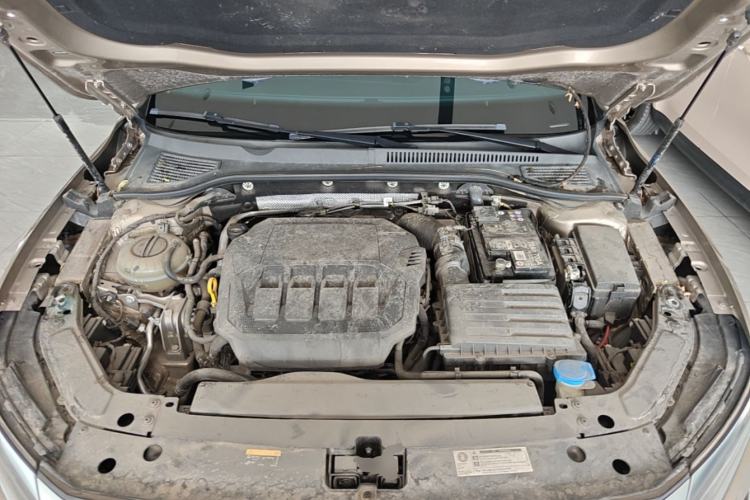 Used Volkswagen Passat 2022 330TSI Luxury Edition Engine Bay