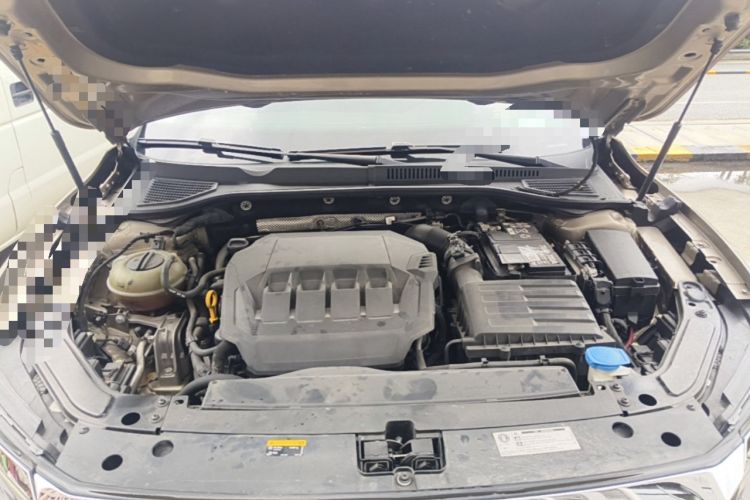 Used Volkswagen Passat 2022 330TSI Starry Luxury Edition – Exclusive Special Edition Engine Bay