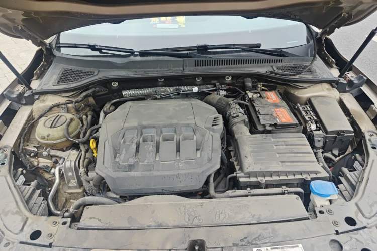 Used Volkswagen Passat 2022 330TSI Elite Edition Engine Bay