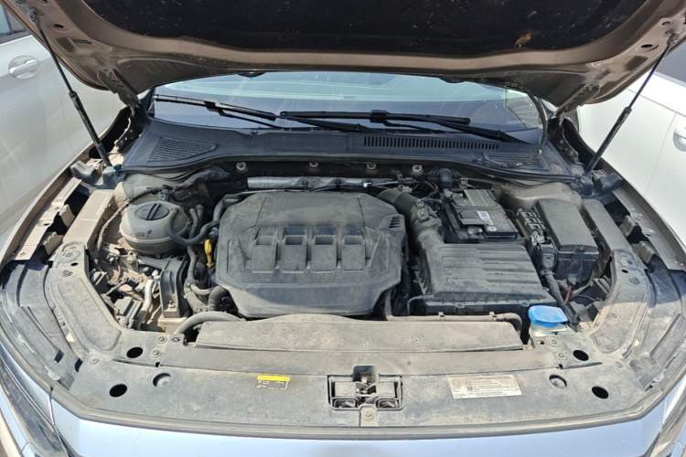 Used Volkswagen Passat 2022 330TSI Luxury Edition Engine Bay