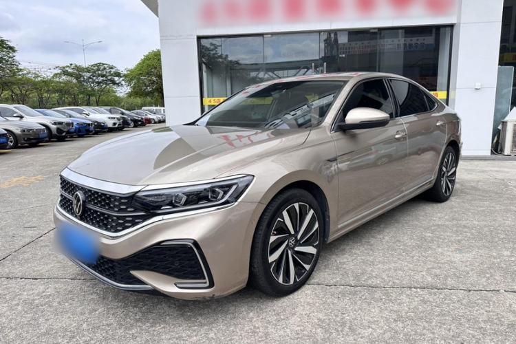 Used Volkswagen Passat 2022 330TSI Starry Luxury Edition – Exclusive Special Edition Exterior 1