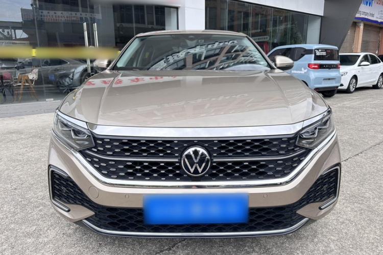 Used Volkswagen Passat 2022 330TSI Starry Luxury Edition – Exclusive Special Edition Exterior 6