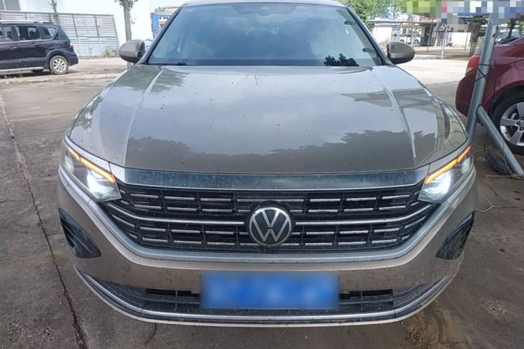 Used Volkswagen Passat 2022 330TSI Luxury Edition Front