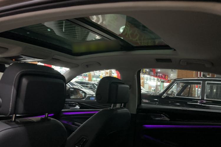 Used Volkswagen Passat 2022 330TSI Starry Luxury Edition Headliner