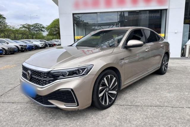 Used Volkswagen Passat 2022 330TSI Starry Luxury Edition – Exclusive Special Edition