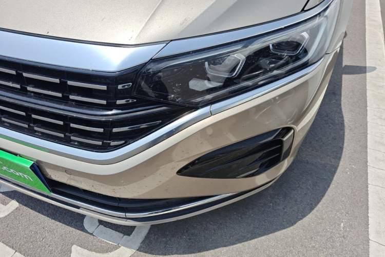 Used Volkswagen Passat 2022 330TSI Luxury Edition Left Front Headlight