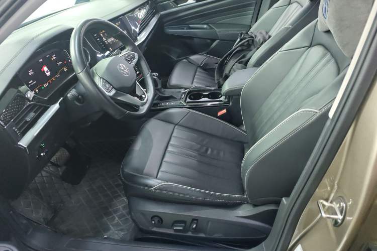 Used Volkswagen Passat 2022 330TSI Elite Edition Custom Version Left Front Seat