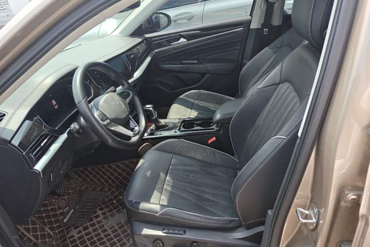 Used Volkswagen Passat 2022 330TSI Luxury Edition Left Front Seat