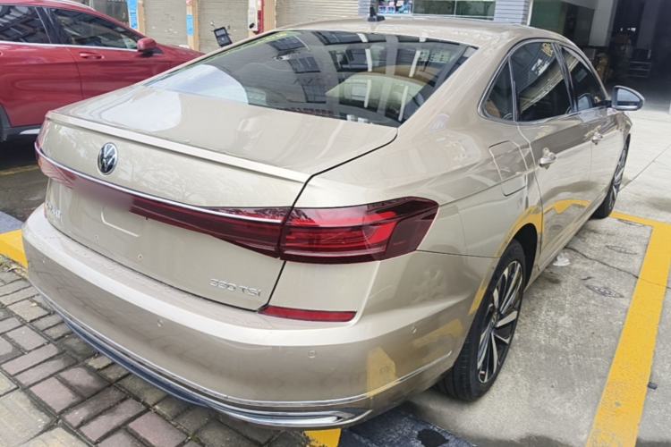 Used Volkswagen Passat 2022 330TSI Starry Luxury Edition – Exclusive Special Edition Rear Right 45 Deg